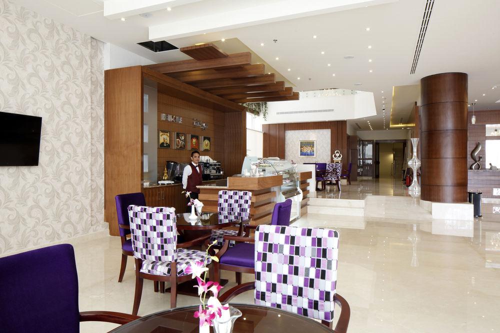 Intour Al Sahafa Hotel リヤード エクステリア 写真